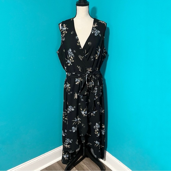 Chelsea Studio Dresses & Skirts - Chelsea Studio 18/20 Black Floral Print Surplice Belted Ruffle Dress